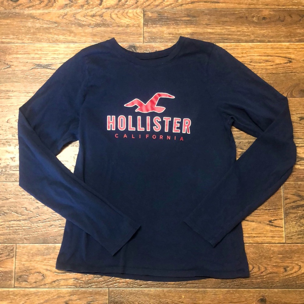 Hollister Long Sleeve T-Shirt